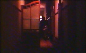 『季節のはざまで』 1992　約44分：廊下