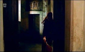 『影なき淫獣』 1973　約33分：階段への通路