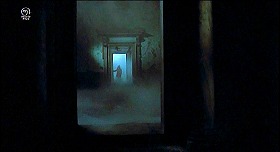 『赤い影』 1973　約1時間42分：扉口の連なり＋霧