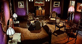 『ヘルハウス』 1973　約51分：博士夫妻の部屋　やや上から