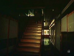 『犬神家の一族』 1976　約12分：「那須ホテル」裏口側の階段