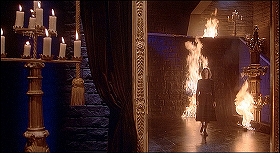 『インフェルノ』 1980　約1時間42分：青い階段の鏡像