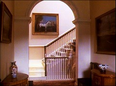 『ノーサンガー・アベイ』 1987　約25分：バース、ティルニー邸内