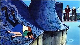 『ルパン三世　カリオストロの城』 1979　約1時間1分：北側の塔の屋根　可動式足場
