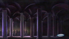 『ルパン三世　カリオストロの城』 1979　約1時間14分：交差アーチの列柱の間