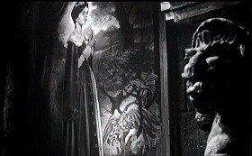 『血ぬられた墓標』 1960　約20分：広間、アーサの肖像