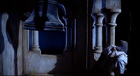 『吸血狼男』 1961　約1時間30分：鐘塔の鐘楼