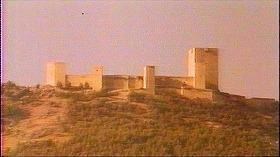 『アッシャー家の大虐殺』 1983　約1分：城の外観＝ハエンのサンタ・カタリーナ城