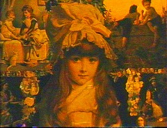 『白蛇伝説』 1988　約31分：「神殿の家」ことレディ・シルヴィア・マーシュの館、居間の衝立(?)の一部