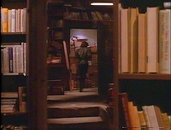 『ハードカバー／黒衣の使者』 1989　約17分：古書店