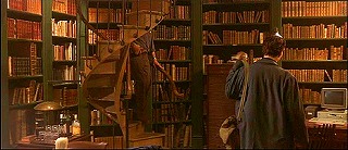『ナインスゲート』 1999　約8分：古書店