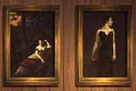 『鋼の錬金術師　シャンバラを征く者』 2005　約12分：何点か絵を飾った部屋（右側の部分）