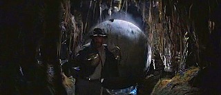 『レイダース／失われたアーク《聖櫃》』 1981　約9分：転がってくる丸岩