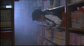 『学校の怪談２』 1996　約33分：図書室、書棚から出てくる児童
