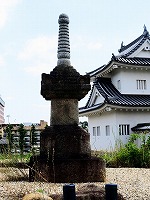 浄瑠璃姫の供養塔　岡崎城大手門近く　2026/05/25
